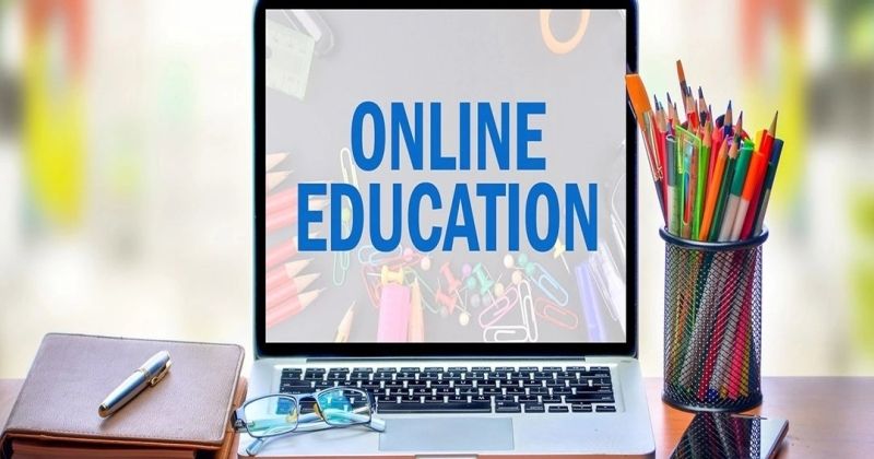 «التربية» تمنح المدارس حرية تنظيم جداول الدراسة عن بعد غداً