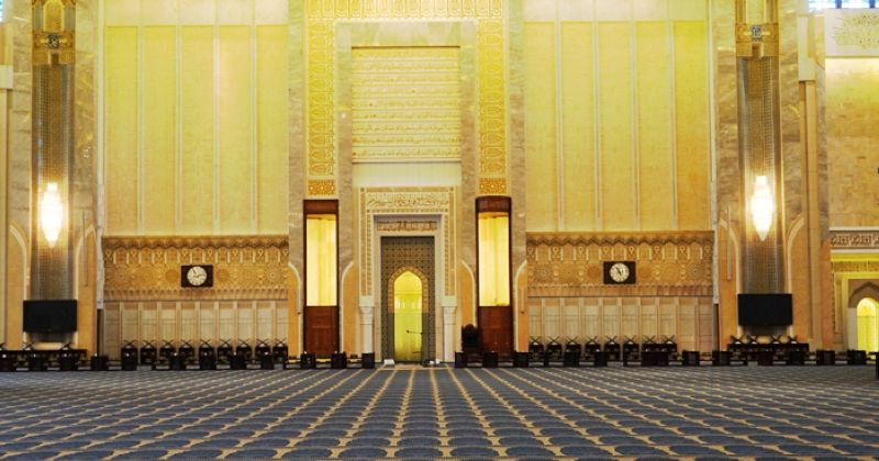 «الشؤون الإسلامية»: أداء الصلوات الخمس في حوش المسجد.. وإغلاق مصليات النساء