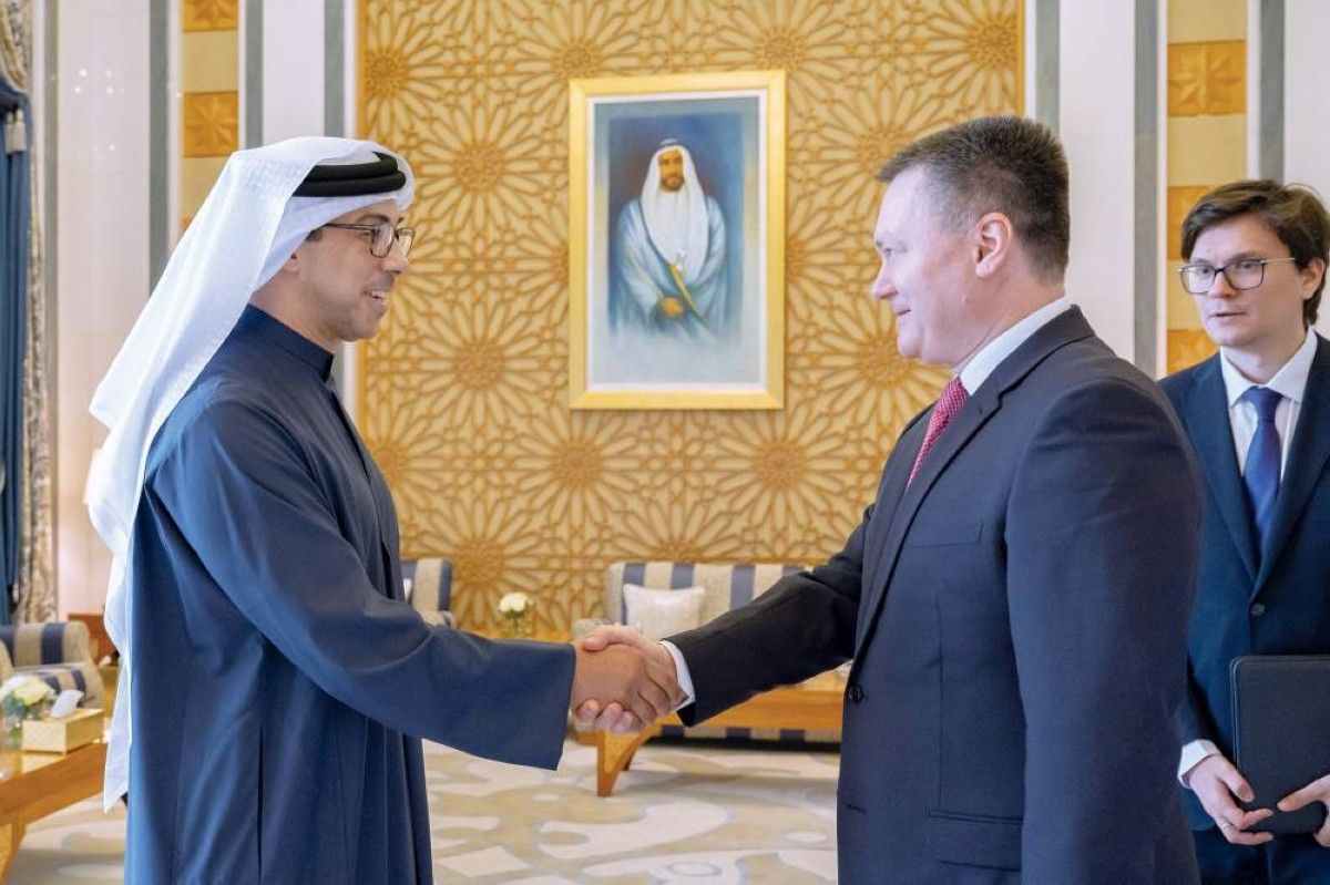 منصور بن زايد يبحث ومدعي عام روسيا تعزيز العلاقات الثنائية