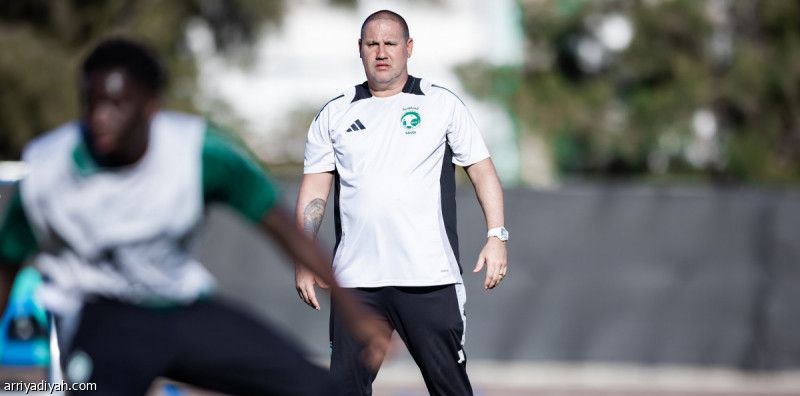 أمام كوريا.. جورجي يعتمد قائمة اليابان