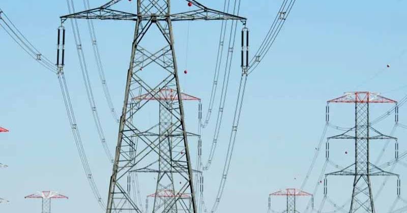 «الكهرباء» جاهزة لإيصال التيار لـ 765 قسيمة في المطلاع