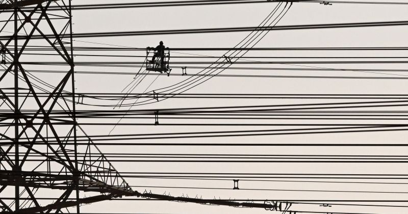 عرض محطات السفن على طاولة «الكهرباء»