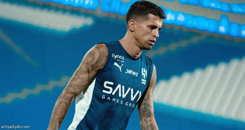 جيسوس يعيد كانسيلو.. ويبعد بونو «فنيّا»