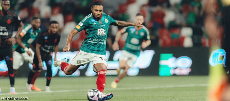 بالـ «VAR».. الاتفاق يعود إلى الانتصارات