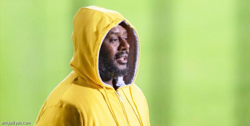 باشر عمله.. خميس مشرفا على فئات النصر السنية