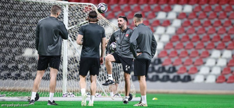 ريزيتش يستبعد الدوسري والسبيعي من الرائد