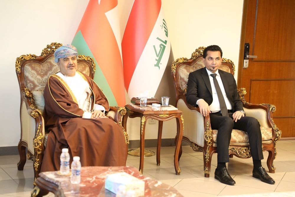بحث تعزيز التعاون في قطاع النقل بين سلطنة عُمان والعراق