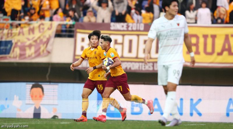 يقابل الهلال.. جوانجو يصعد إلى الثاني