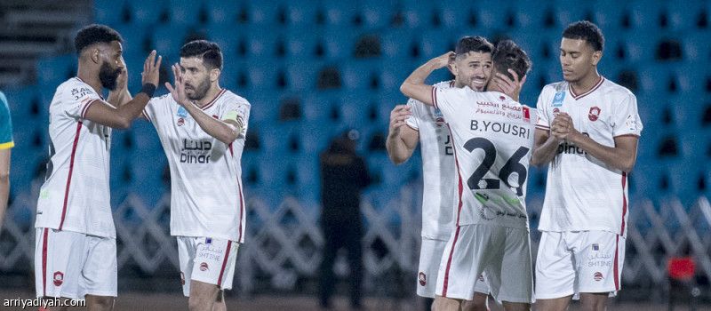 برباعية العروبة.. الرائد يداوي جراح 6 جولات