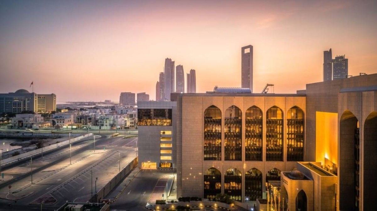 63 مليار درهم ارتفاع أصول 38 بنكاً أجنبياً في الإمارات