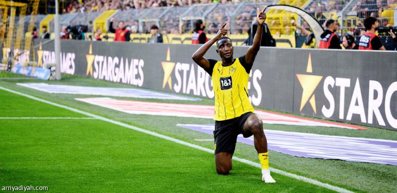 فرانكفورت يتعثر.. دورتموند يعاقب مونشنجلادباخ