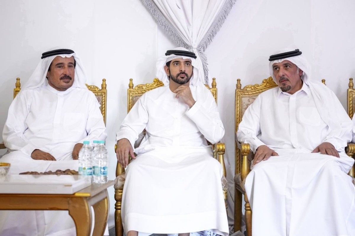 حمدان بن محمد وأحمد بن محمد يعزيان في وفاة محمد عبدالله السويدي