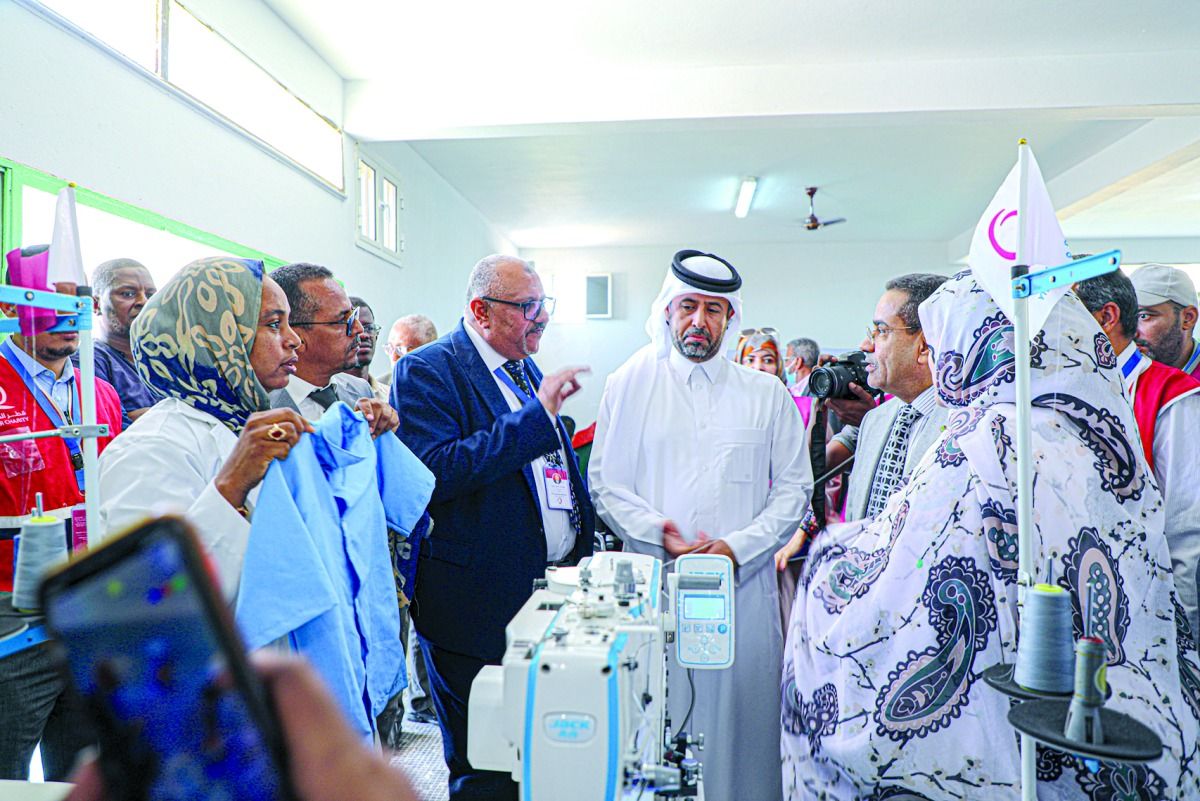 قطر الخيرية تفتتح مشغل خياطة لمعيلات الأسر الموريتانية