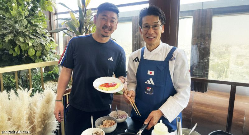 طباخ المنتخب يرافق يوكوهاما