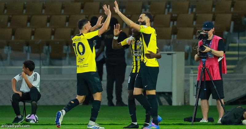 الاتحاد يكسب الاتفاق بالثلاثية الثانية