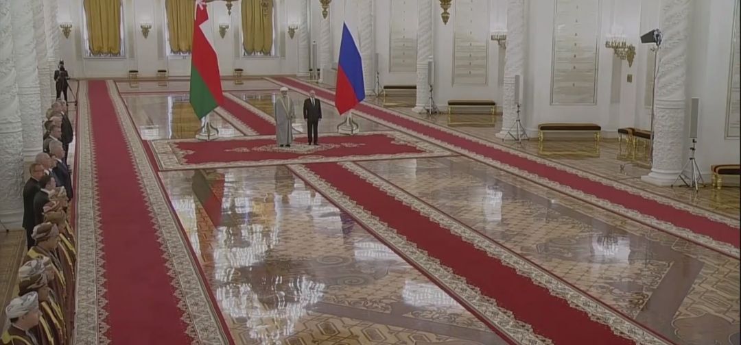 مراسمُ استقبال رسميّةٌ لجلالةِ السُّلطان بقصر الكرملين بموسكو