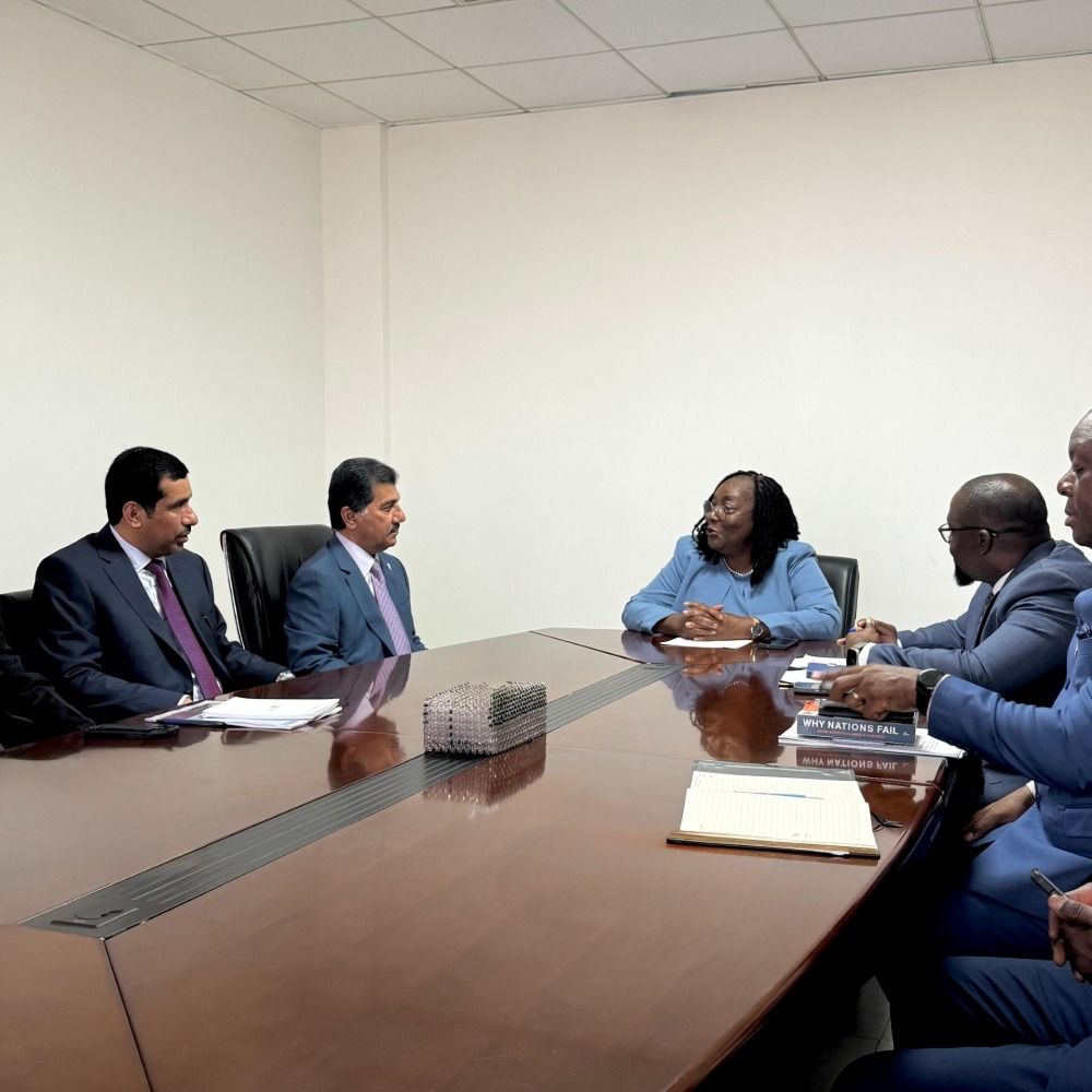 الأمين العام لوزارة الخارجية يجتمع مع نائب وزير الخارجية في سيراليون