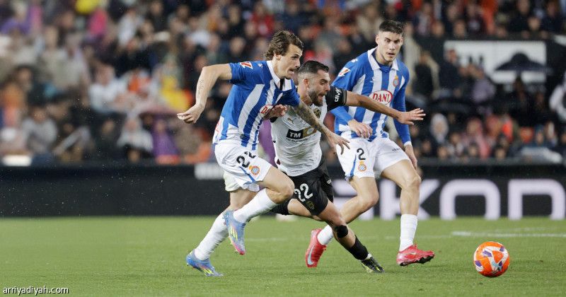 فالنسيا يوقف إنتصارات إسبانيول