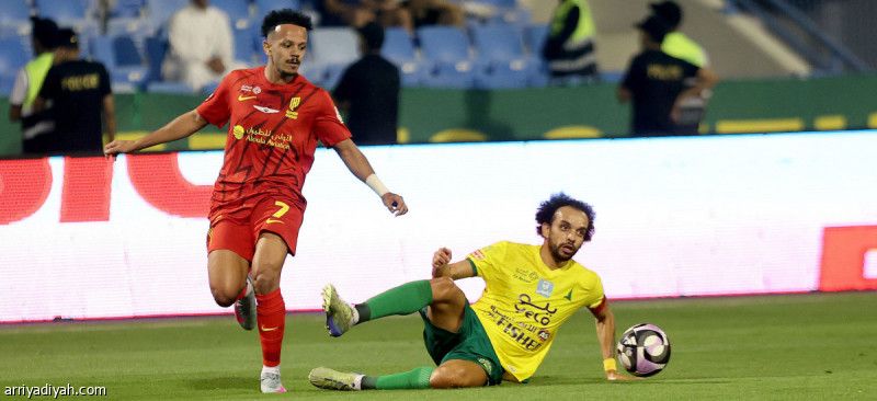 كينيونيس ينقذ القادسية أمام الخليج