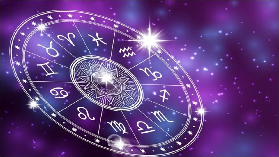 5 أبراج ستتلقى أخبارًا سارة في مايو 2025 تغير مجرى حياتها نحو الأفضل .. فرص مهنية وعاطفية وصحية تُحقق تحولًا كاملًا | هل برجك منهم يا محظوظ؟