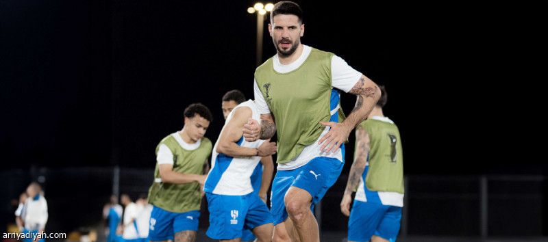 90 دقيقة تختتم استعدادات الهلال.. وحضور جميع الأجانب