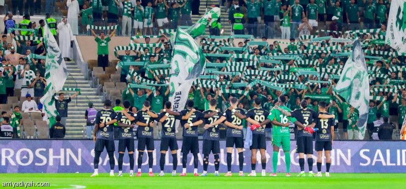 «تيفو» الأهلي ينتظر الموافقة.. والأعلام بديلا