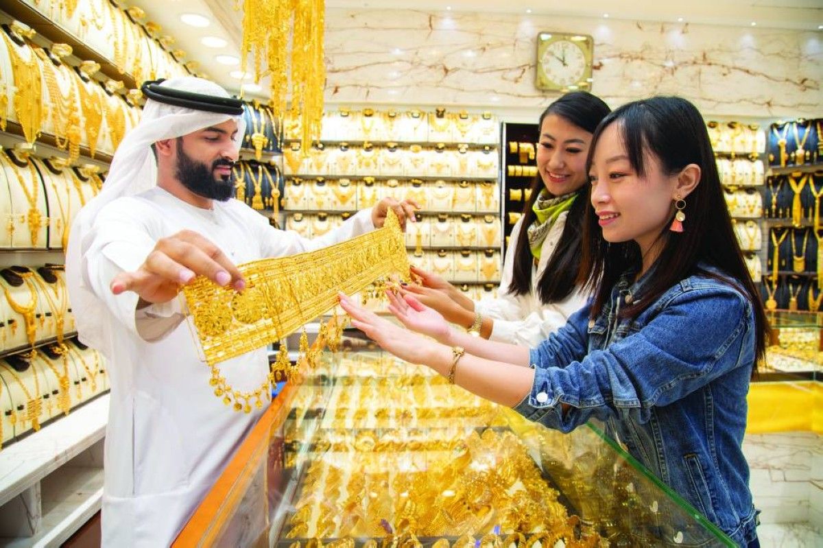 الذهب يستقطب شرائح واسعة من المستثمرين في الإمارات