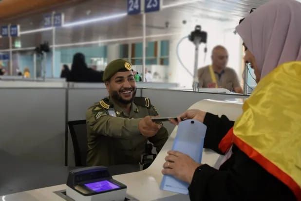 تفاصيل غرامة 50 ألف ريال بحق الوافد المتأخر عن المغادرة بعد انتهاء تأشيرة الدخول