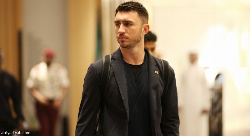 بيولي يستبعد لابورت.. ويعتمد 7 أجانب