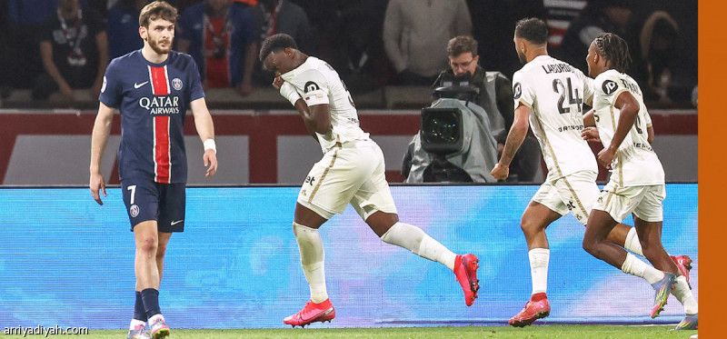 نيس يحرم باريس من الموسم التاريخي