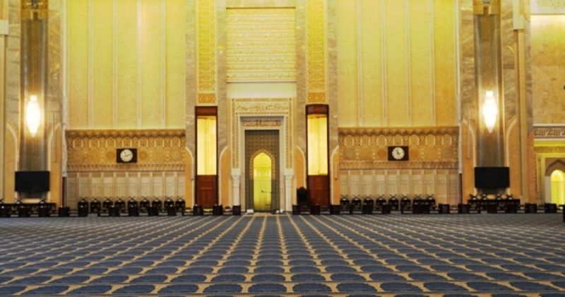 «الشؤون الإسلامية»: الالتزام بتقليص وقت إقامة الصلاة