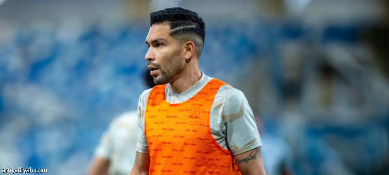 بعد الفحوصات.. ركبة بيتروس سليمة