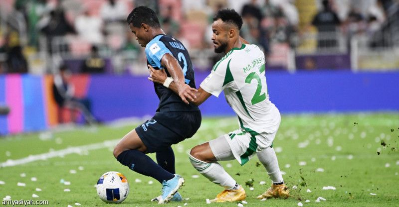 الأهلي يسترد مجرشي أمام الهلال