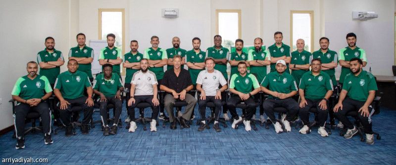 20 مدربا ينهون الدورة التدريبية PRO