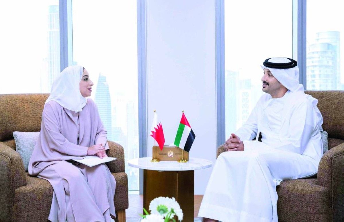 الإمارات والبحرين تناقشان تعزيز فرص التعاون السياحي