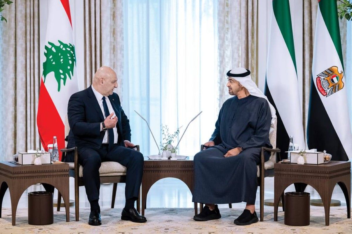 محمد بن زايد: الإمارات تدعم كل ما يضمن أمن لبنان واستقراره وسيادته