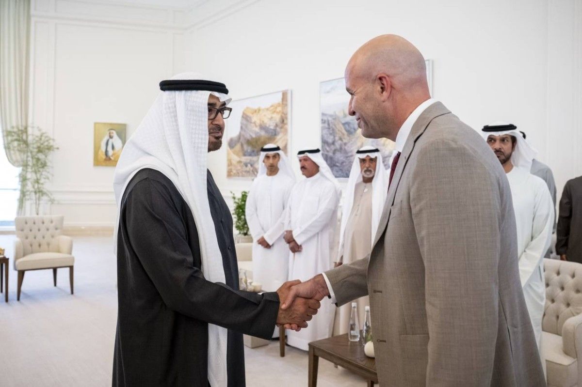 رئيس الدولة: تعاون أفراد المجتمع وإيجابيتهم جزء أساسي في إنجاح البرامج التنموية