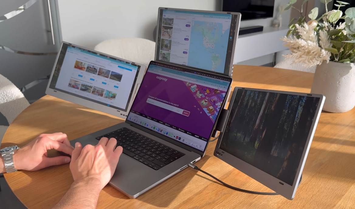 أول جهاز يحول اللابتوب إلى كمبيوتر بأربع شاشات