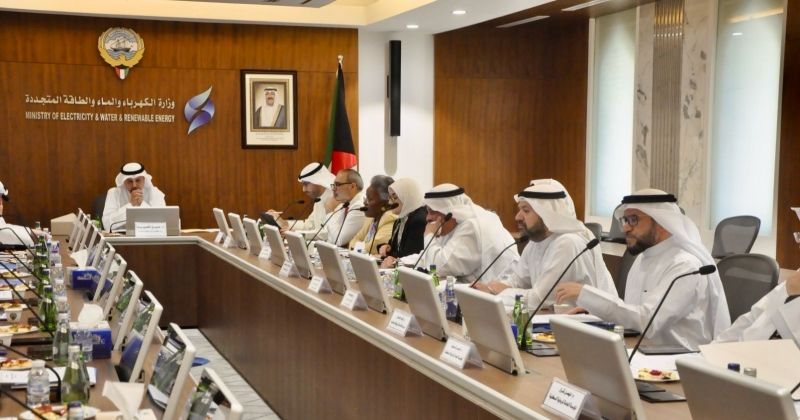 المخيزيم: الإسراع في تنفيذ الخطط والمبادرات الرامية إلى تعزيز استدامة الطاقة