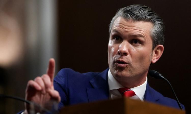 وزير الدفاع الأمريكي: إيران ستدفع ثمن دعمها للحوثيين