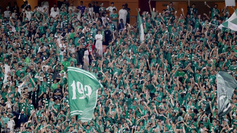 الأهلي «تيفو» كامل.. والرابطة خلف المرمى