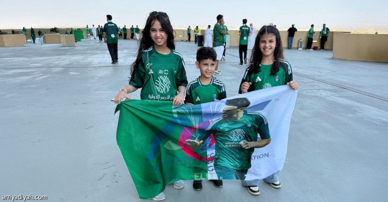 آيلانا وكندة تساندان محرز