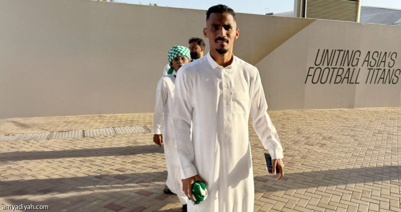 قائد الوحدة يدعم الأهلي