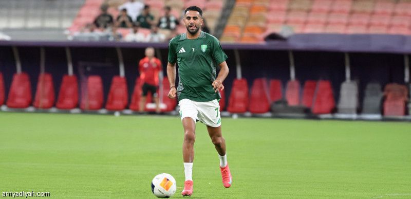 صراع الهدافين.. محرز يعزز حظوظه بالنهائي