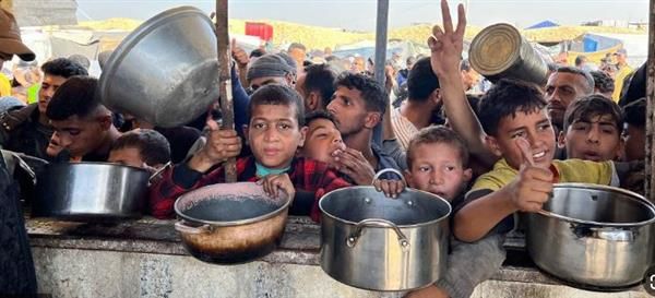 الأونروا: المساعدات الغذائية في غزة نفدت بالكامل والمجاعة تهدد مئات الآلاف