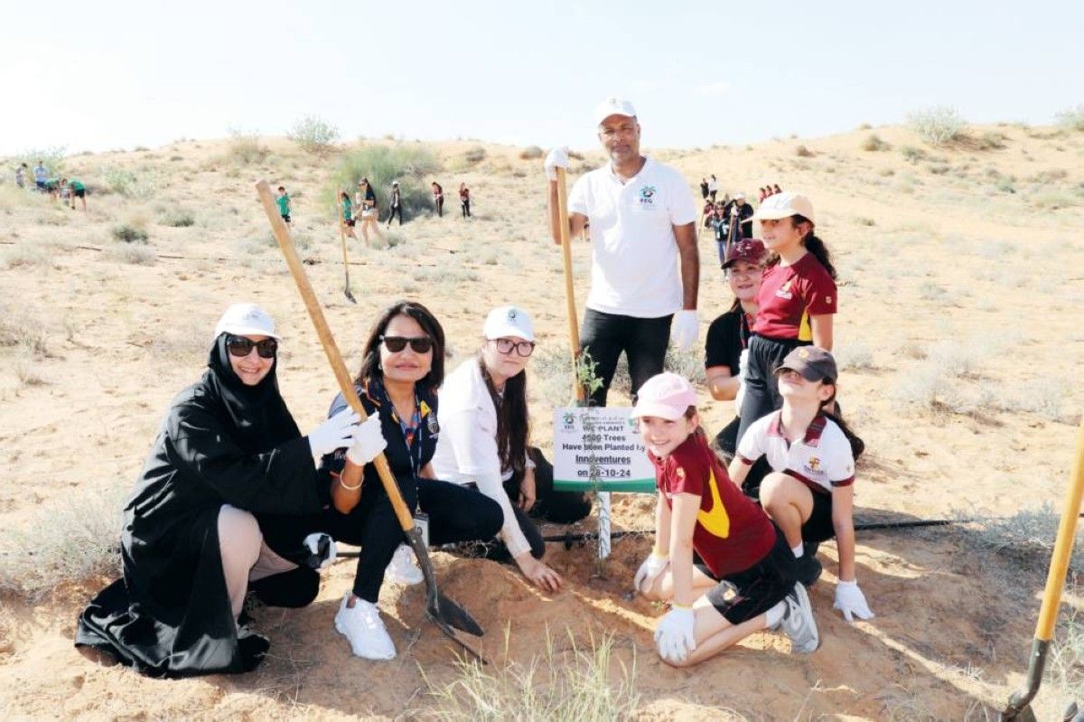 «الإمارات للبيئة» تغرس 5882 شتلة أشجار جديدة منذ بداية العام