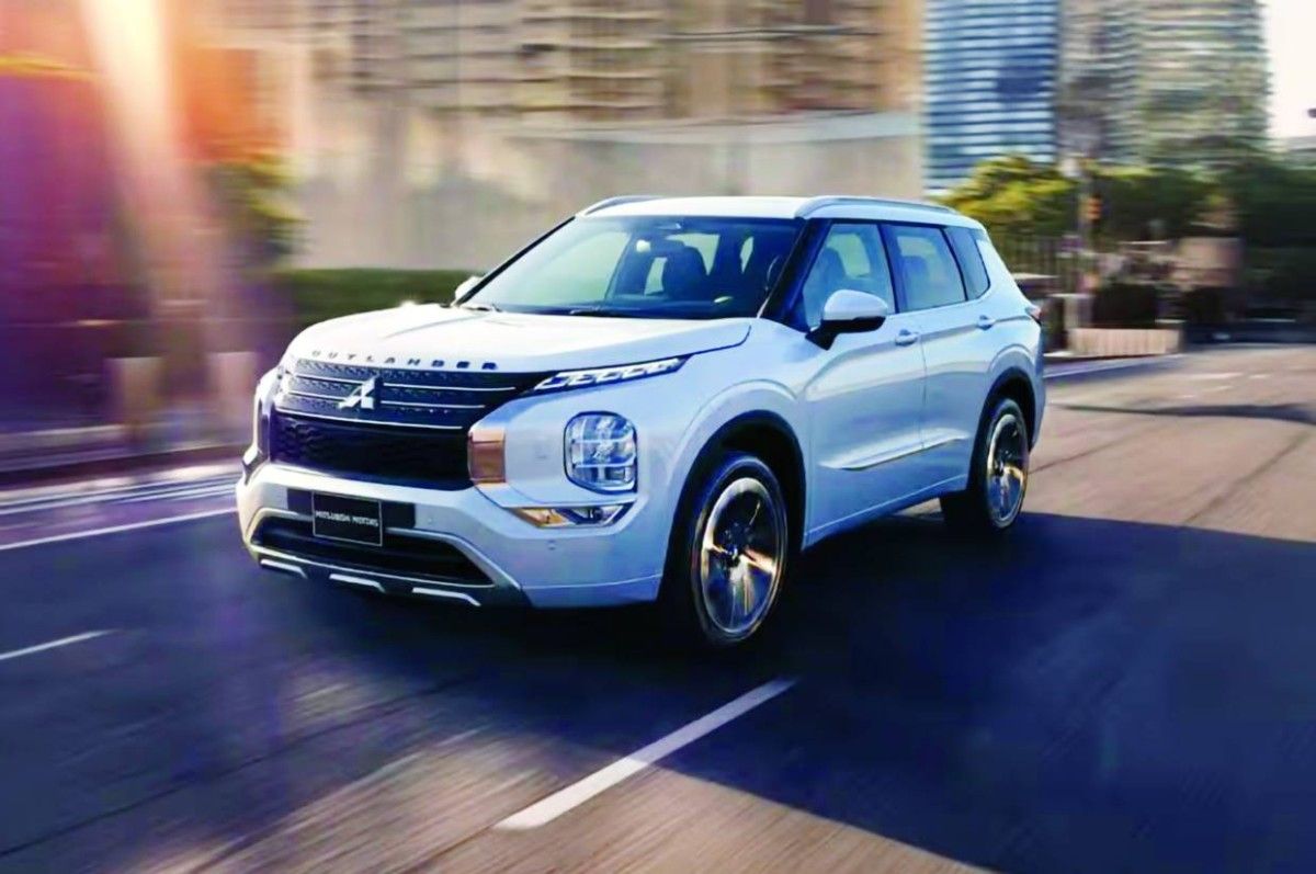 «ميتسوبيشي أوتلاندر 2025» في الإمارات بتحديثات جديدة