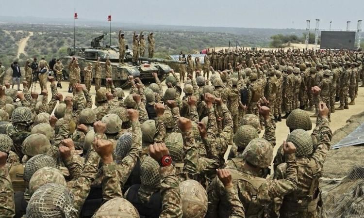 الهند: القوات الباكستانية اطلقت النار على 8 قطاعات بولاية “جامو وكشمير”