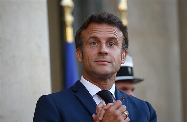 ماكرون: فرنسا ستخصص 100 مليون يورو لاستضافة علماء من الولايات المتحدة