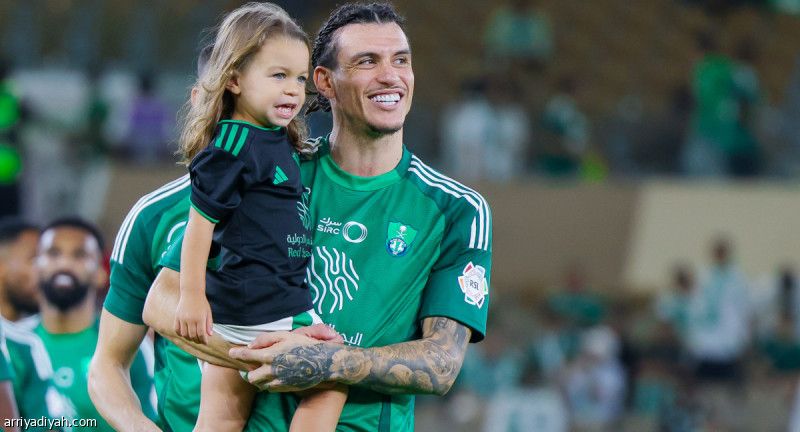 التعاون يستقبل بطل النخبة بـ «ممر شرفي»